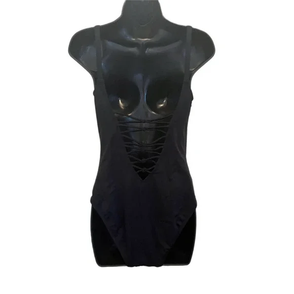 BLEU ROD BEATTIE Let’s Get Knotty Black One Piece - size 8 - Picture 3 of 4